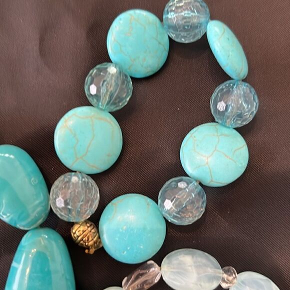 NWT 3 handmade Angelas Designs stretchy brackets turquoise and clear beads - Picture 7 of 8